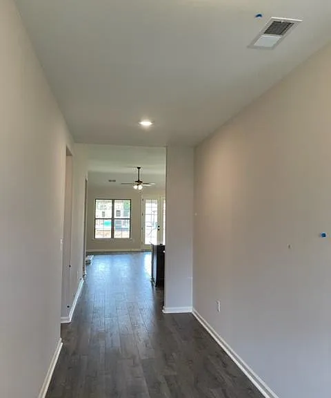80 Briar Hollow Ln — Photo 2