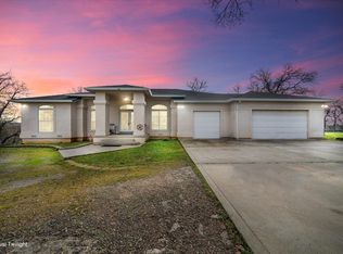 19725 Quercus Lobata Byway, Red Bluff, CA 96080