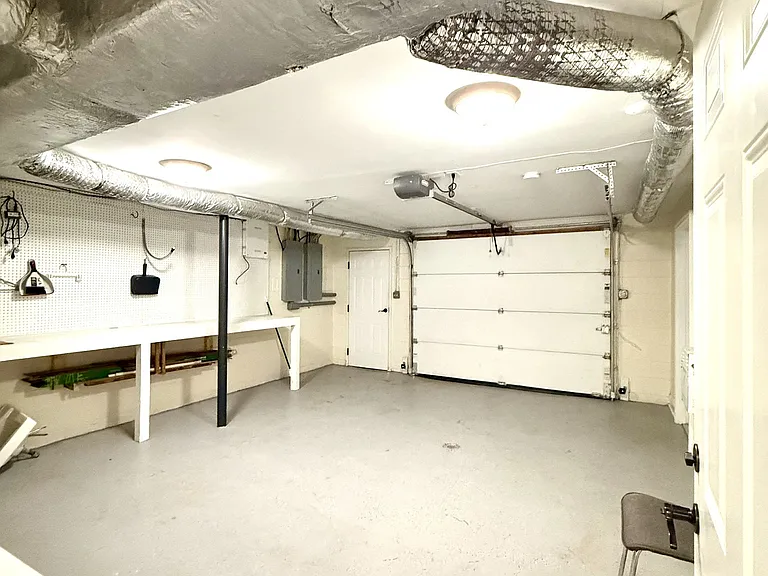 410 Lancaster Ave — Photo 56