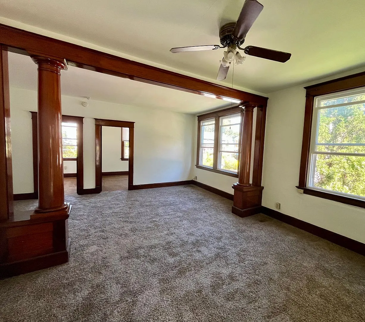 Two Bedroom upstairs apartment in Alton — Photo 3