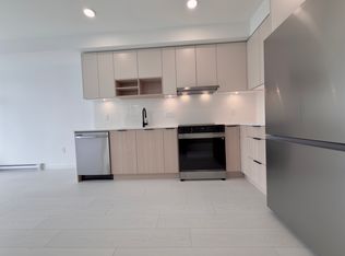 10488 138a St #B405, Surrey, BC V3T 4K9