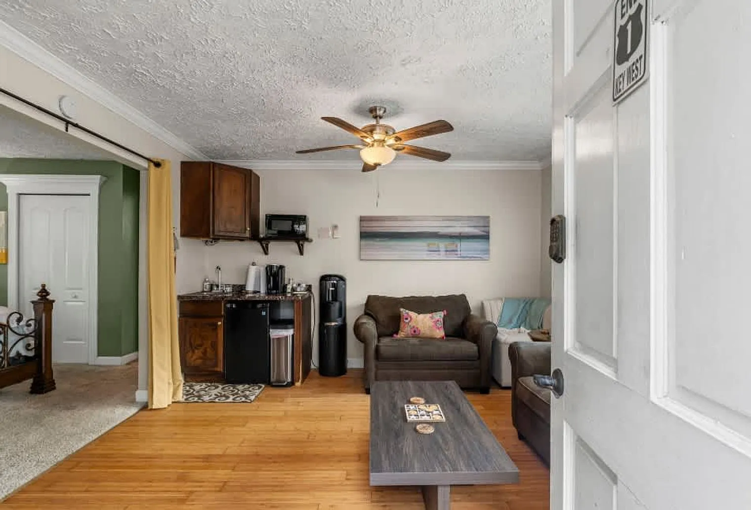 1 bed, 1.0 bath, $3,846 — Photo 2
