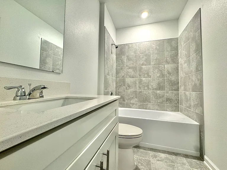 1747 Foreman Rd — Photo 37