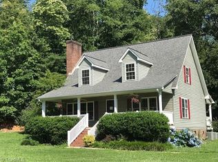 10942 Haystack Rd, Thurmond, NC 28683