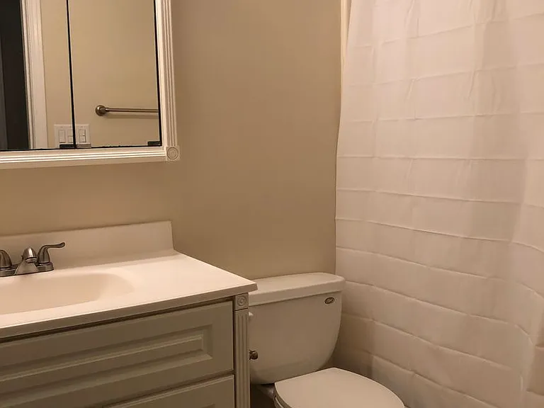 448 Independence Ln — Photo 8