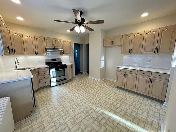 Large eat in kitchen