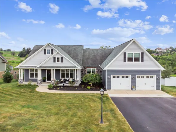 3021 White Pines Dr, Latrobe, PA 15650
