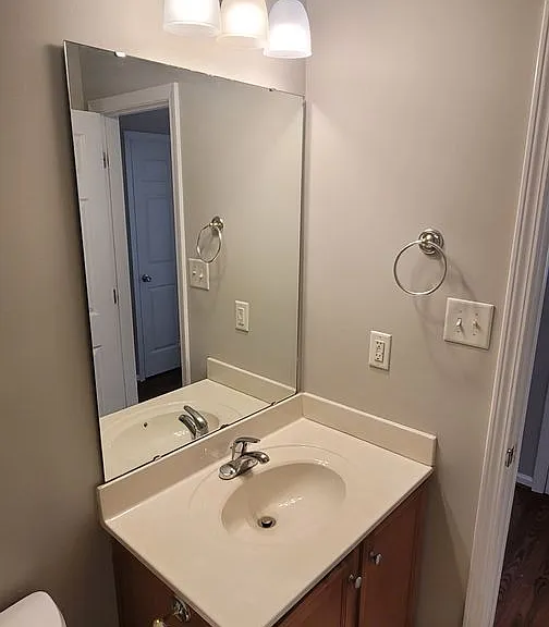 8022 Raymede Ct — Photo 8