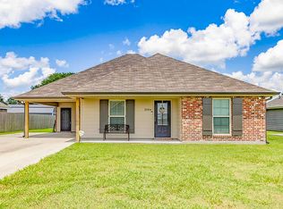 2584 Pineridge St, Thibodaux, LA 70301