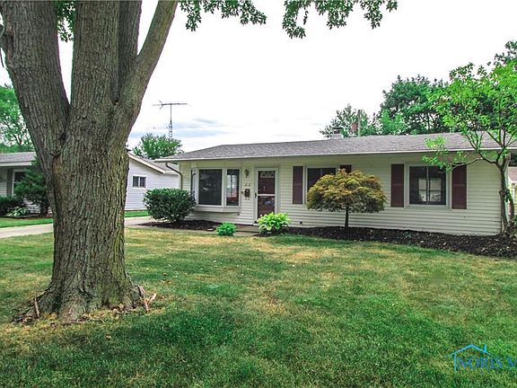 2nd image of 616 Greenfield Dr