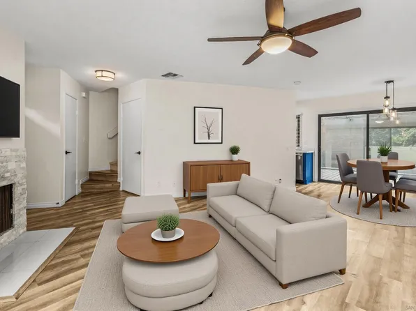 2258 Caminito Pescado Unit 13, San Diego, CA 92107