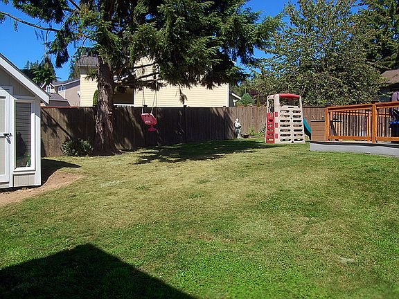 5th image of 8209 30th Pl NE