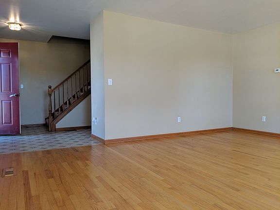 4th image of 1334 Sunflower Dr