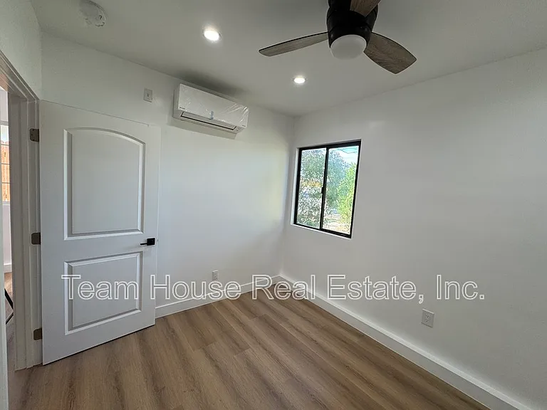 7009 Comanche Ave — Photo 5