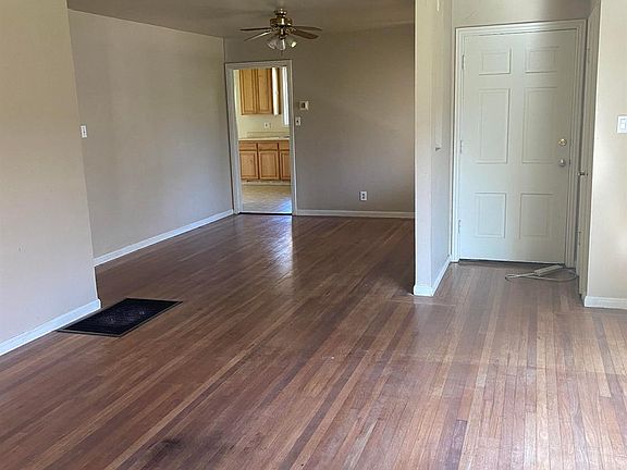5th image of 20 Angela Ave