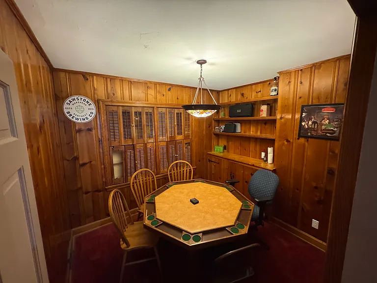 220 N Wilson Ave — Photo 5