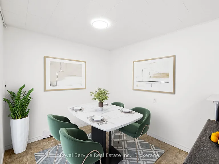 118 Perry St #19 — Photo 15