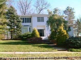 9 Buffalo Run, East Brunswick, NJ 08816