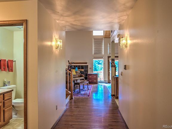 5th image of 391 Creek Side Dr