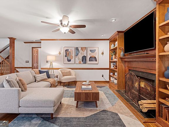 2nd image of 9175 Fairhaven Pl