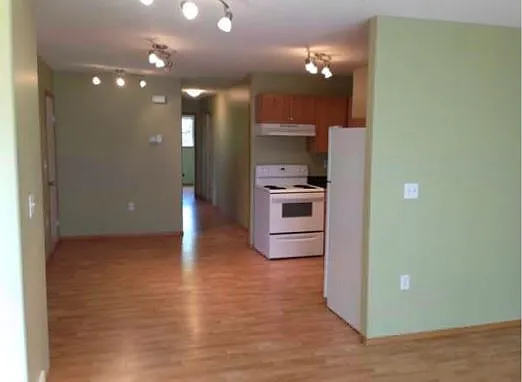 4804 52nd St #B — Photo 3