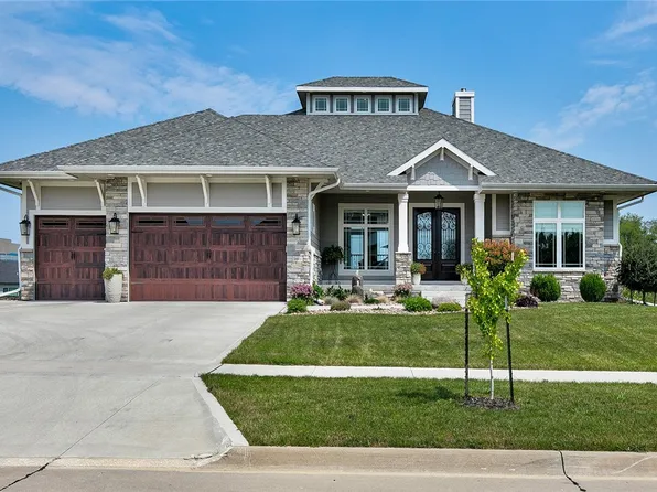 5601 Rose Ave, Des Moines, IA 50321