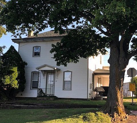 5th image of 203 W Millersburg St