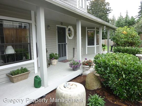 4th image of 108 148th Pl SW