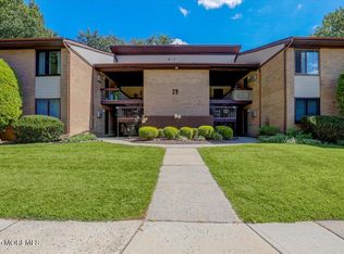 29 Meadow Green Circle #A, Manalapan, NJ 07726