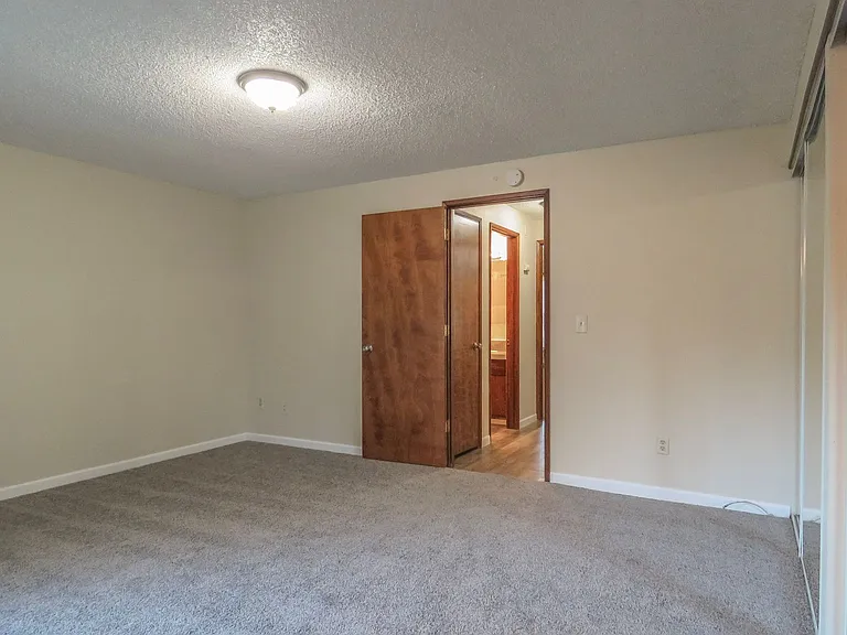 9110 SW Chelan Pl — Photo 18