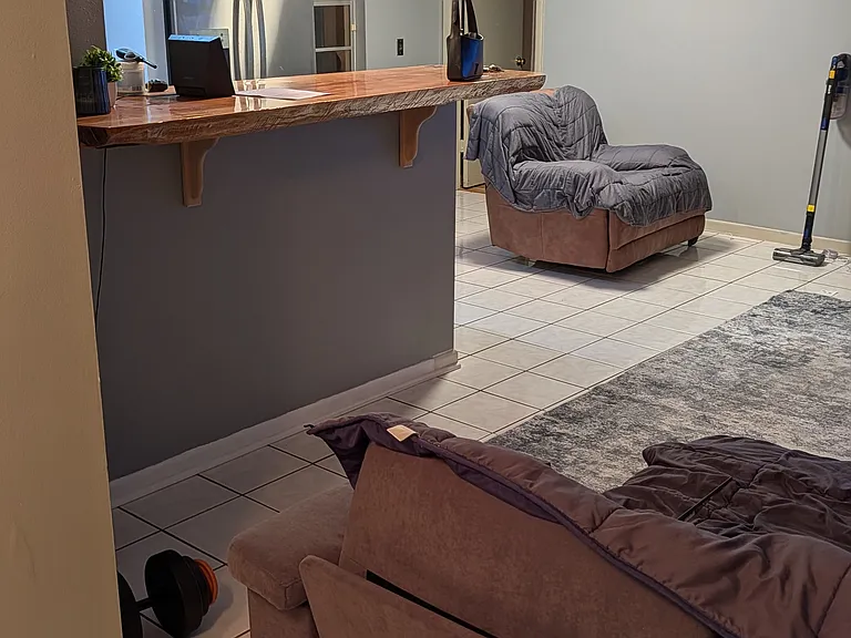 2585 Saint Michel Ave — Photo 4