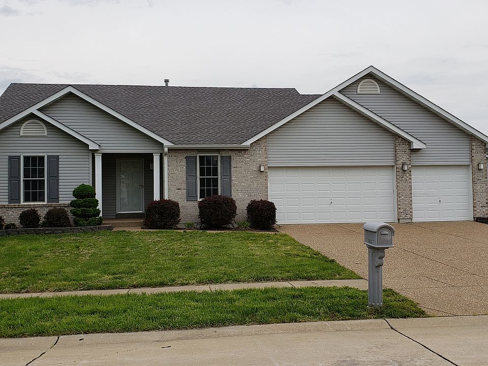 1st image of 605 Colegrove Dr