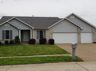 605 Colegrove Dr, Wentzville, MO 63385