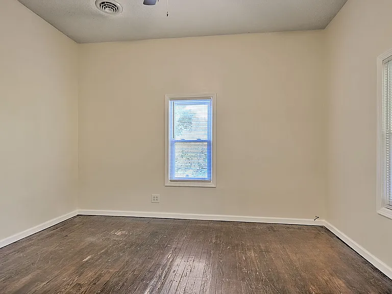 Unit Photo