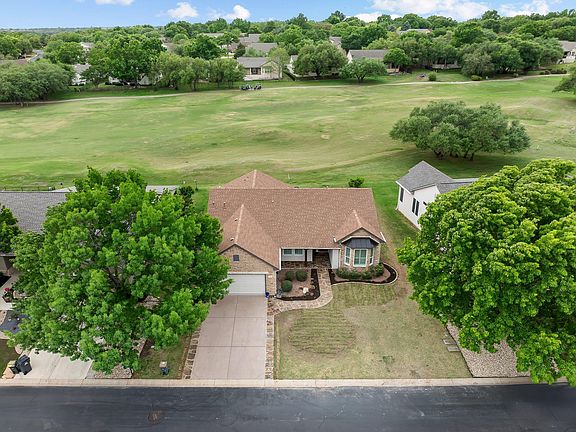 2nd image of 130 Crepe Myrtle Ln