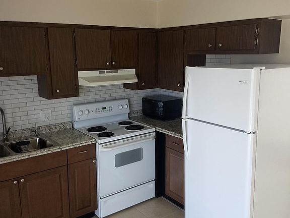 New fridge, sink, counter