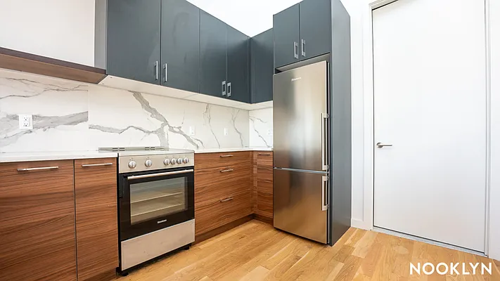 Rented by Nooklyn NYC LLC | media 105