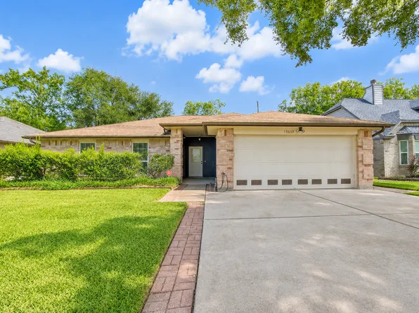 13639 Harpers Bridge Dr, Houston, TX 77041