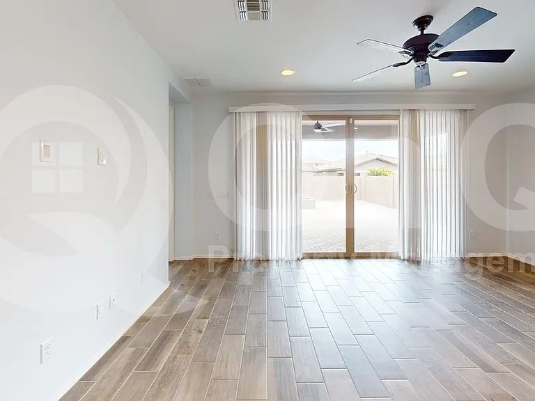 11929 E Ryscott Cir — Photo 7
