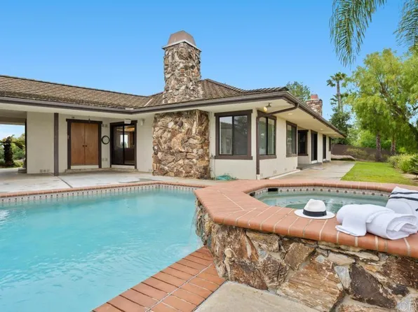 1650 Winterwarm Dr, Fallbrook, CA 92028