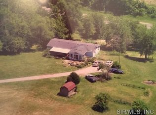 3355 Fosterburg Rd, Brighton, IL 62012