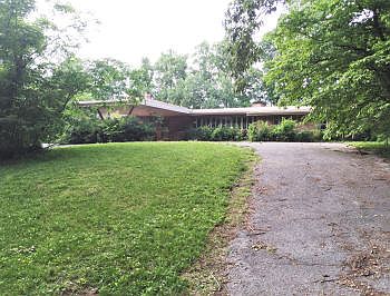 1st image of 610 Ben Lomand Dr