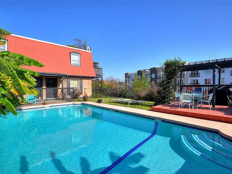 900 S Lamar Blvd #311 — Photo 12