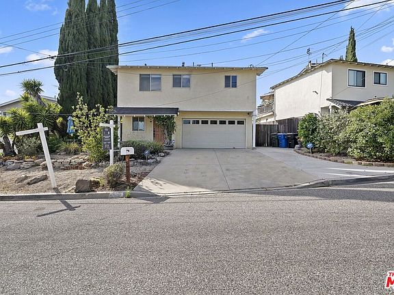 3rd image of 593 Benson Way