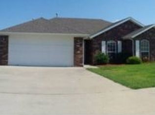 3800 SW Carriageway Ave, Bentonville, AR 72712