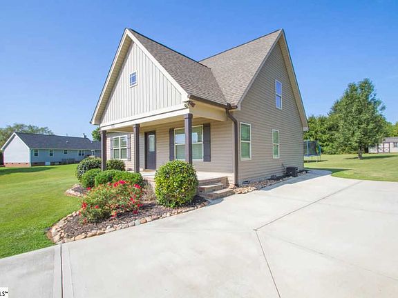 4th image of 103 Boykin Ct
