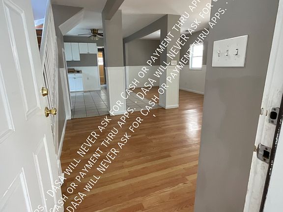 5th image of 322 Riverside Ave