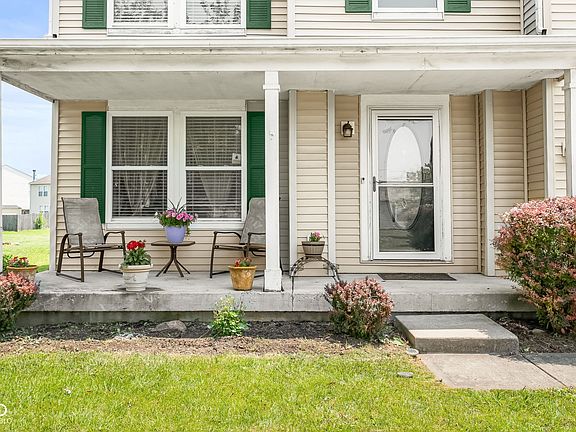 4th image of 5631 N Peppereel Way