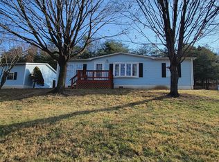 79 Grace Ln, Berkeley Springs, WV 25411