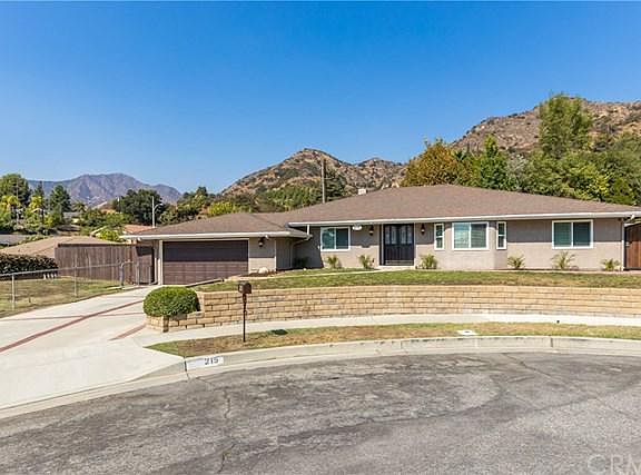 2nd image of 215 Circledell Dr
